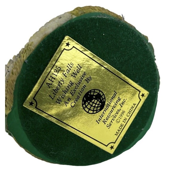 VTG Liberty Falls Red‎ Rudder Antiques Wishing Well Americana Collection 1996 - Picture 7 of 12